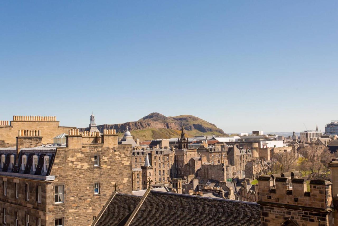 Altido Retro Castle Retreat 2Bed Apartment Edinburgh Phòng bức ảnh