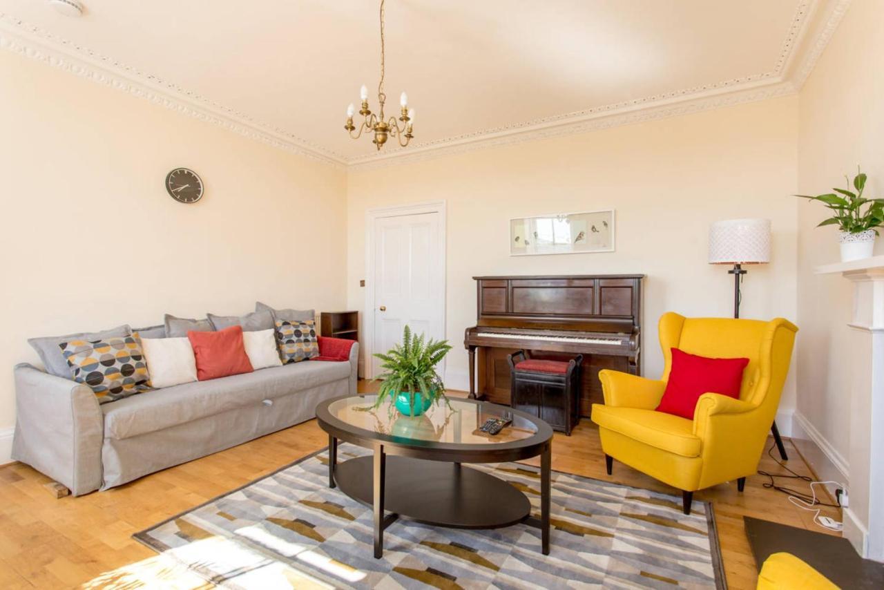 Altido Retro Castle Retreat 2Bed Apartment Edinburgh Phòng bức ảnh