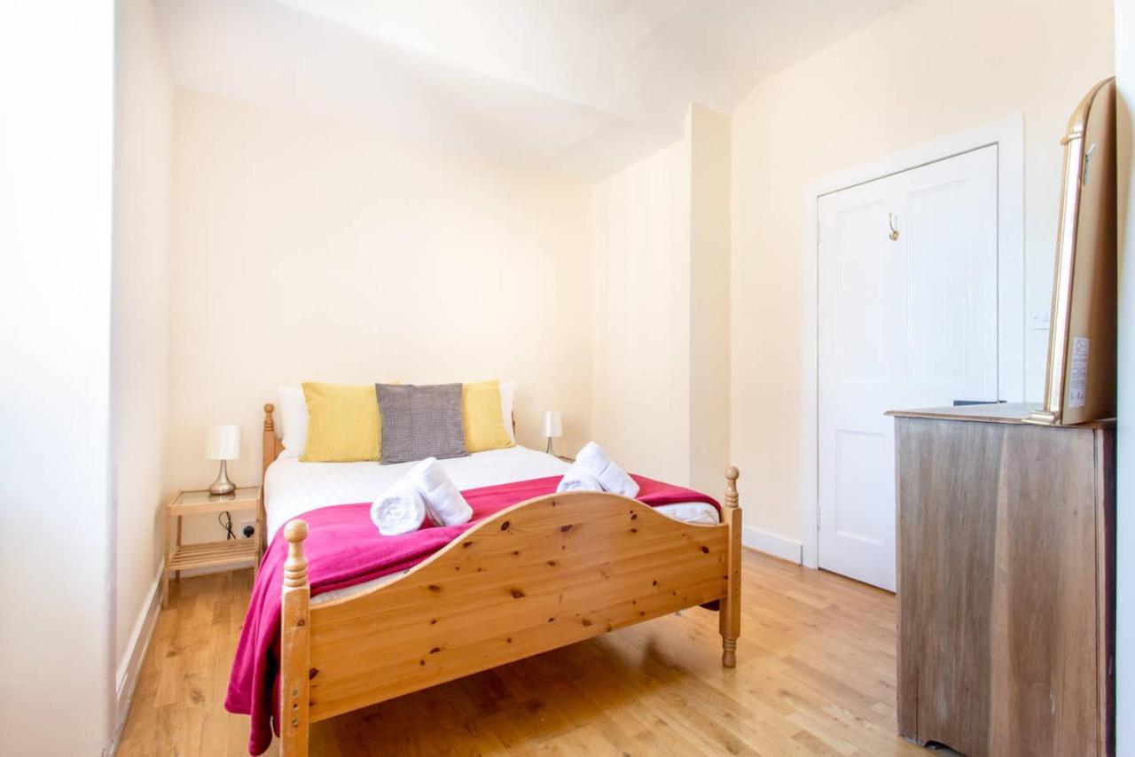 Altido Retro Castle Retreat 2Bed Apartment Edinburgh Phòng bức ảnh